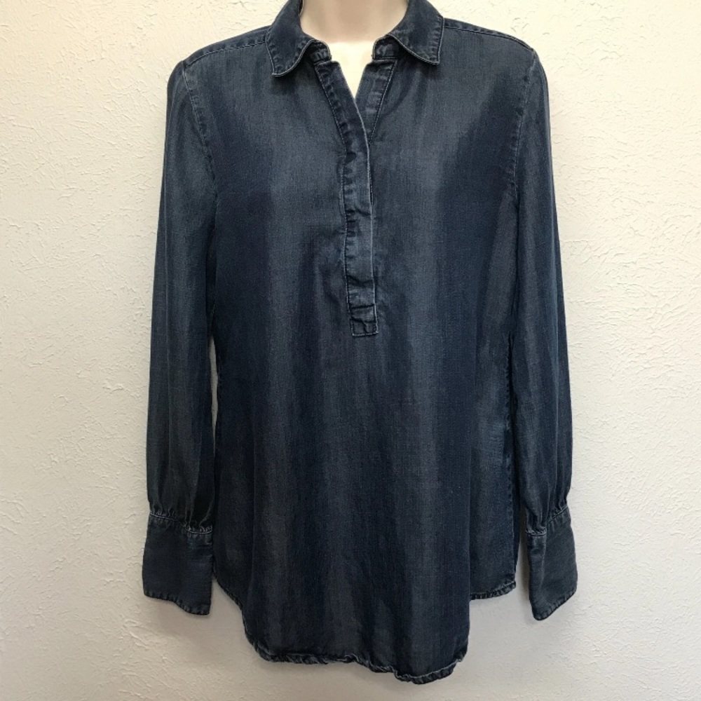Chico's Dark Blue Button-Down Shirt Size 0 Chambray Long Sleeve V-Neck Lyocell